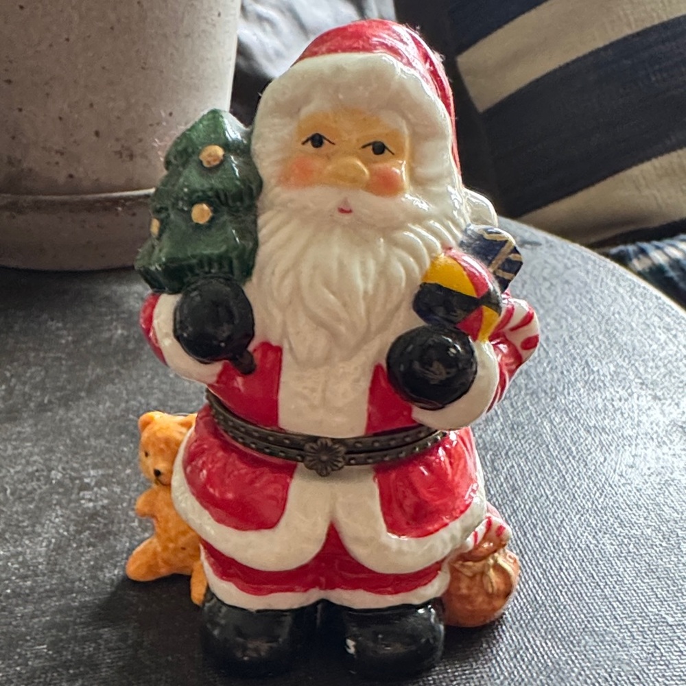 Santa Claus Holiday Figurine - Red and Green